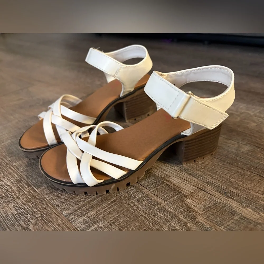 Girls White Strappy Heel Sandals size 13c